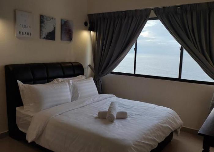 Batu Ferringhi Luxury Seaview Suite - 3Br