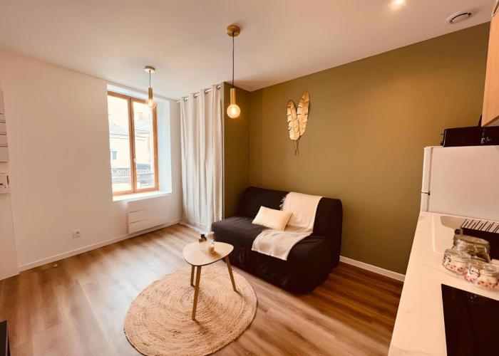 Le Golden - Home Homy