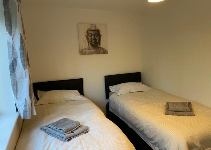 Serviced Accommodation 2 bed house III