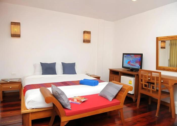 Sukkasem Hotel