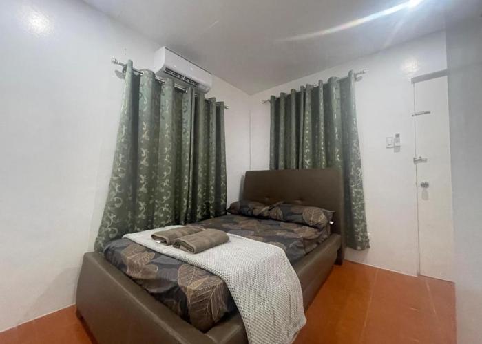 Modern Cozy 3BR Near Air-conditioned & Free Parking