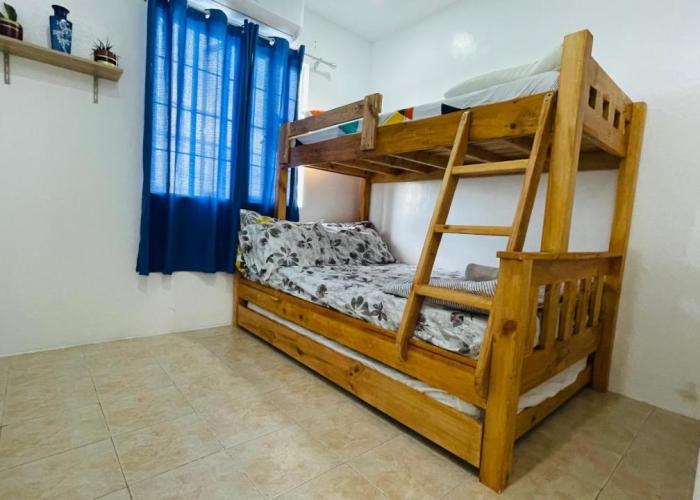 Modern Cozy 3BR Near Air-conditioned & Free Parking