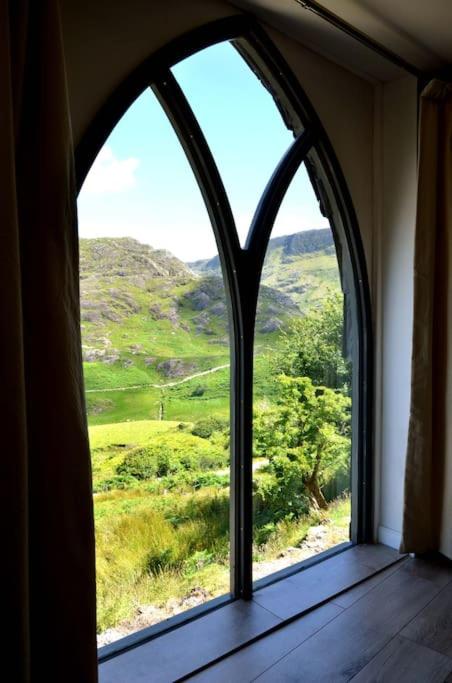 Secluded cottage nestled in the Beara Peninsula