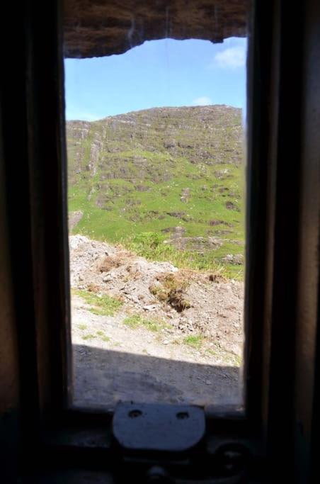 Secluded cottage nestled in the Beara Peninsula