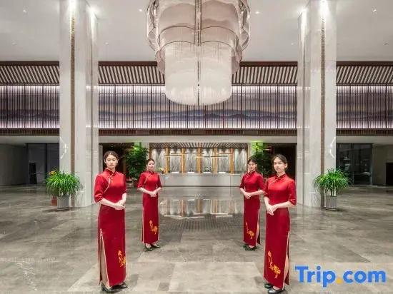 Rose Hotel (Nanyang Zhangheng Avenue Municipal Government Store)