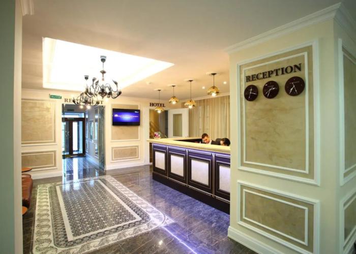 Rossiya Hotel