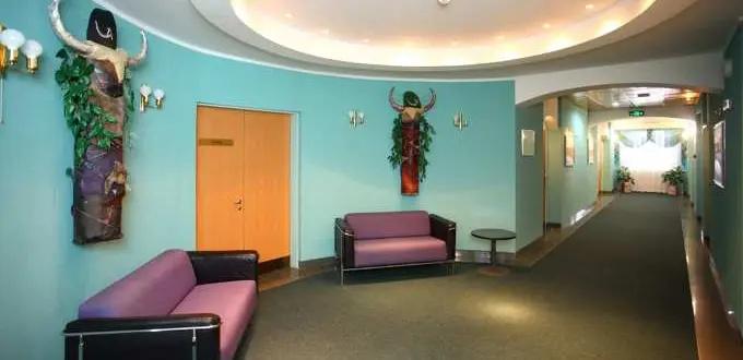 Rossiya Hotel