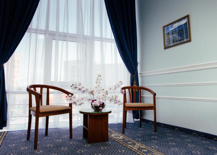 Alyaska Hotel