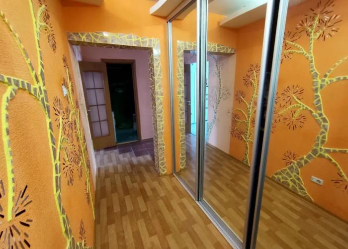 Odnokomnatnaya Ryadom S Muzykalnoy Shkoloy Flat