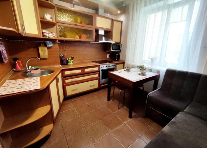 Odnokomnatnaya Ryadom S Muzykalnoy Shkoloy Flat