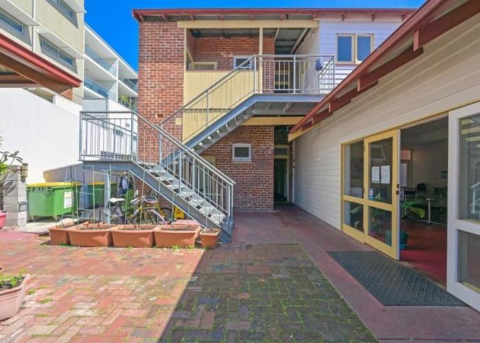 Emu Backpackers Perth