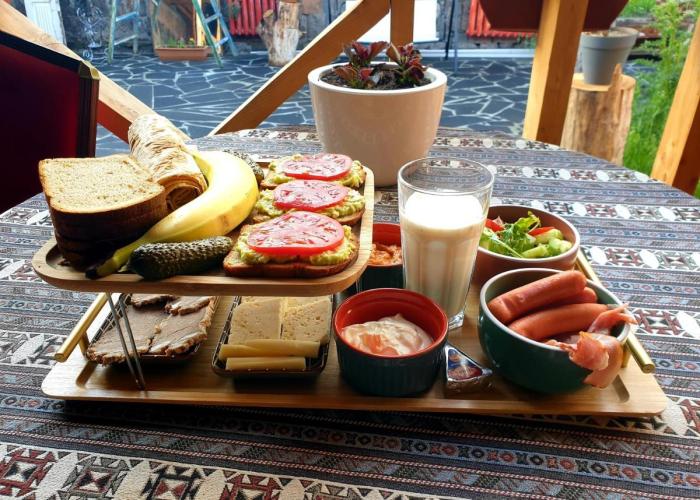 Onoyi Tun Guest House