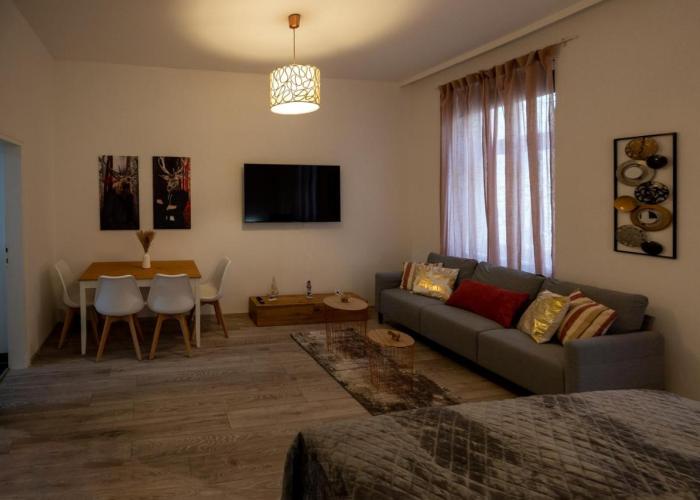 The Vienna Stay by Radiant