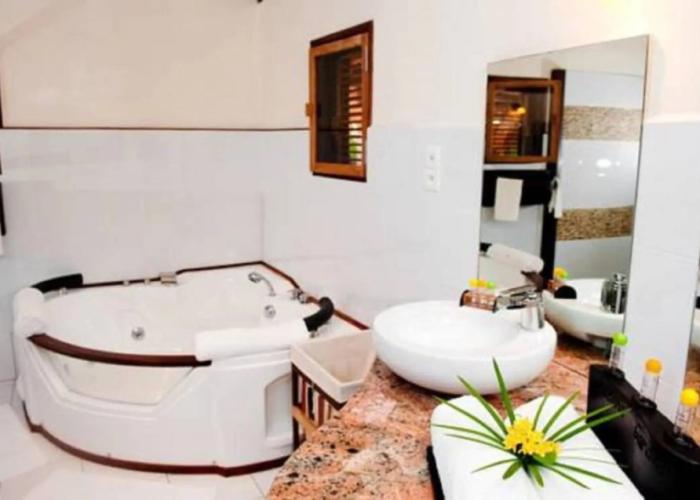 Ravintsara Wellness Hotel