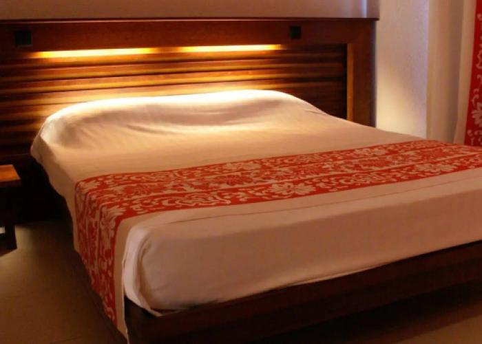 Le Stanley Hotel and Suites