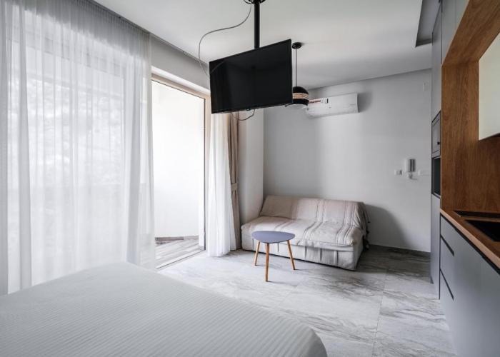 Lovely Condo Rafailovici Beach