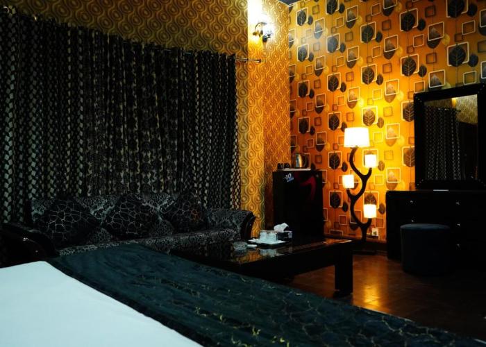 Royal Luxury Hotel Lahore