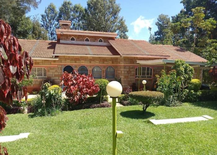 Greton Holiday Villa