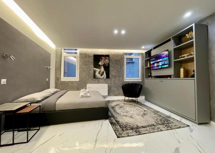 TALEDA Apartments - Modern Apartments & Self Checkin in the Old Town