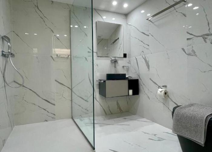 TALEDA Apartments - Modern Apartments & Self Checkin in the Old Town
