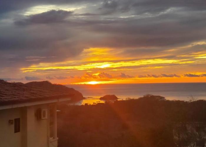 Villa Teresita - Coco Hilltop Sunset
