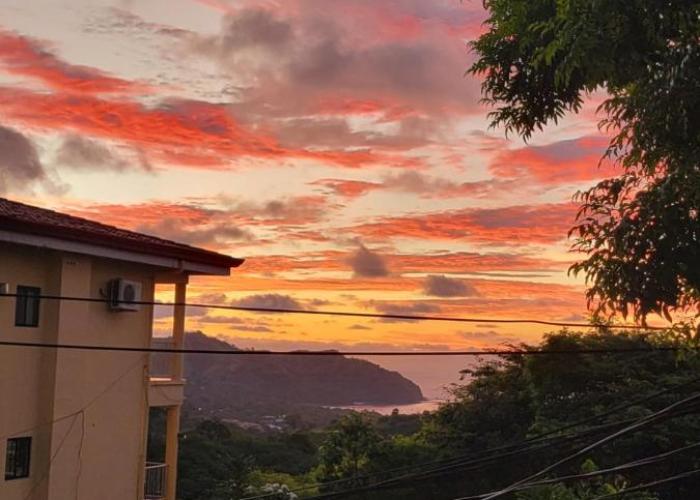 Villa Teresita - Coco Hilltop Sunset