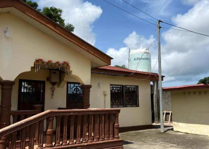 Yogi Home Stay