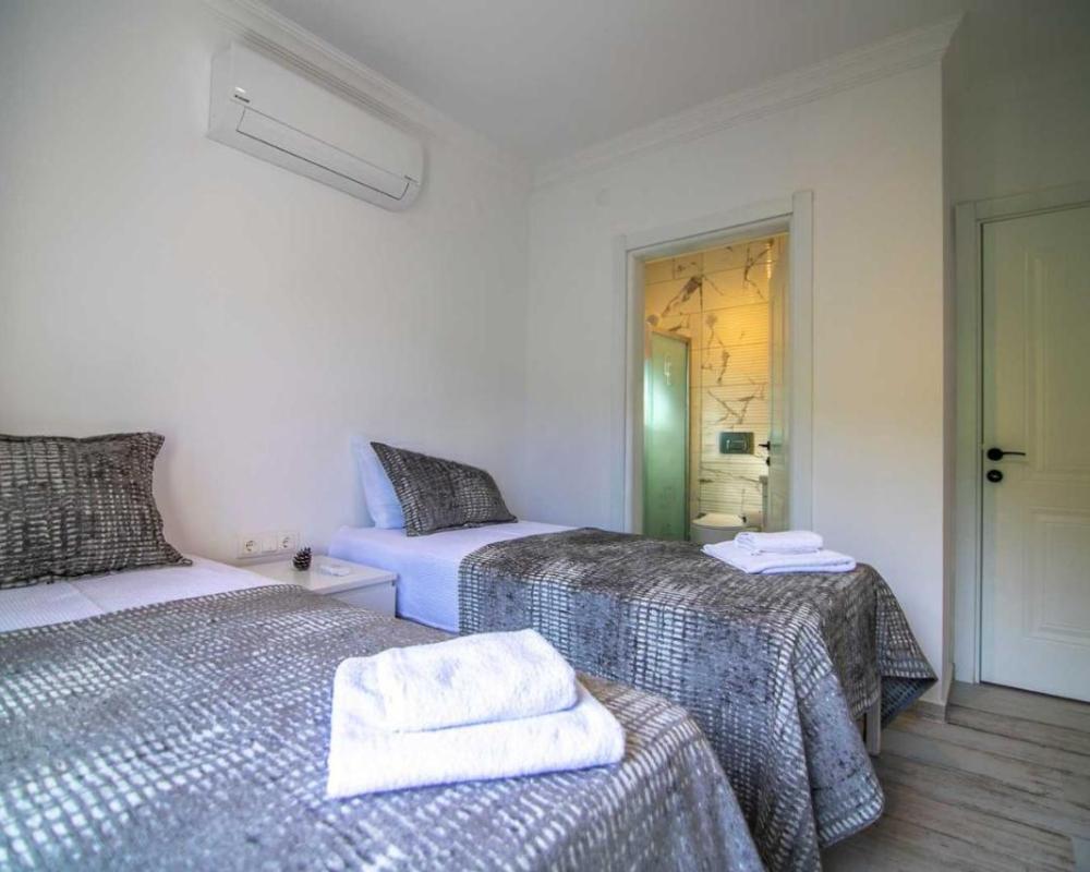 фото DADYA VİLLA 4 - Marmaris Turgut da özel havuzlu denize yakın lüks villa