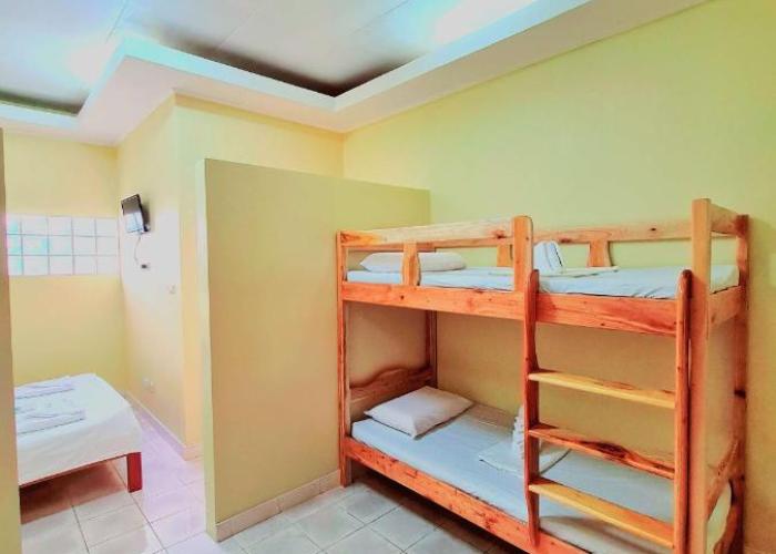La-Familia Guest House