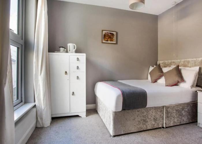 OYO Minerva Guesthouse