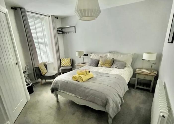 Lazy Waves Boutique B&B