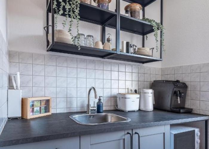 Modernes Apartment am Campus - Parken - Smart-TV - Kaffeevollautomat
