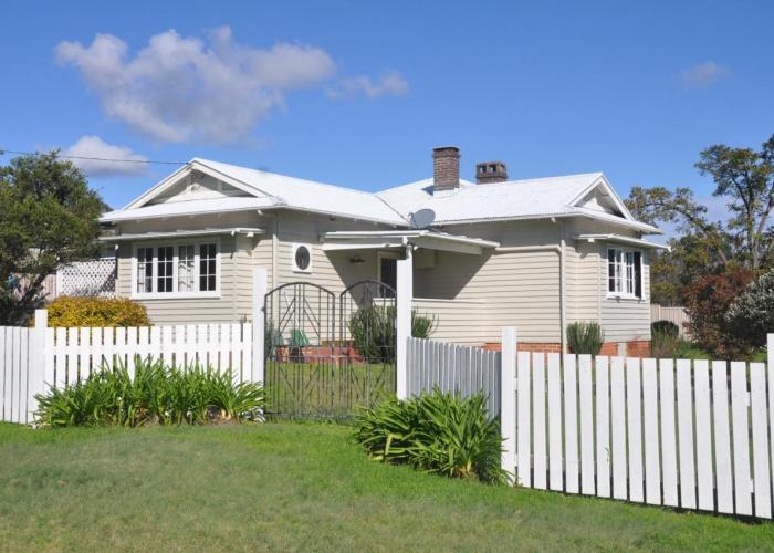The Brown House Tenterfield