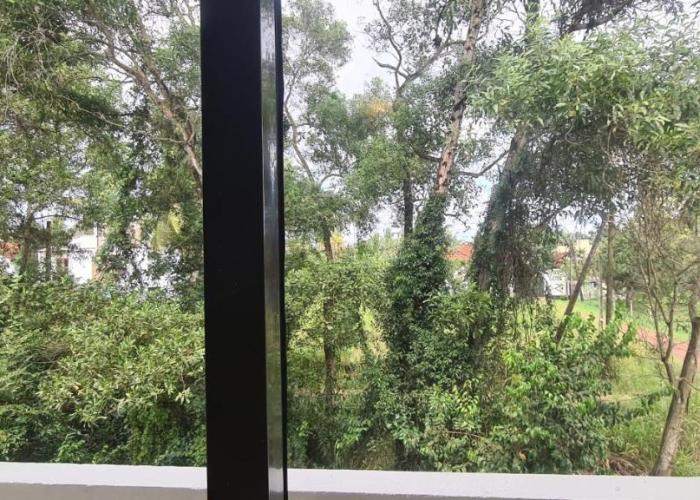 Ceylon Lodge - Airport Transit Hotel