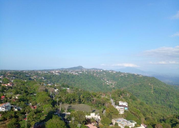 Tagaytay Prime Residences with Swimming Pool & Viewing Deck