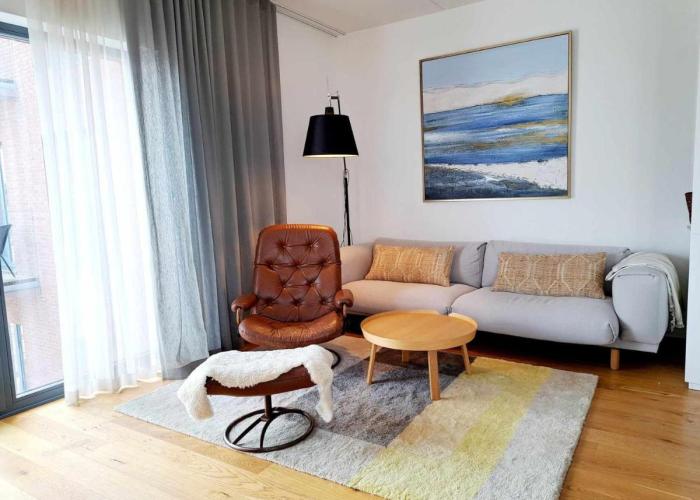 Heart of Pärnu Living - Contemporary 2 Bedroom Apartment with Balcony & Parking