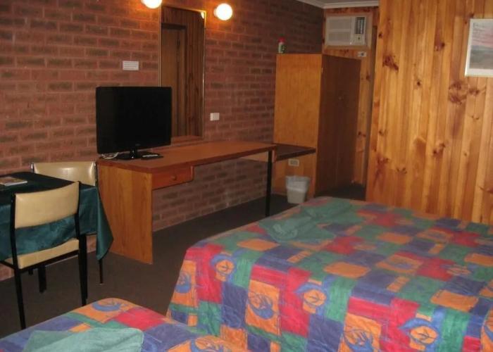 Country Roads Motor Inn Narrandera