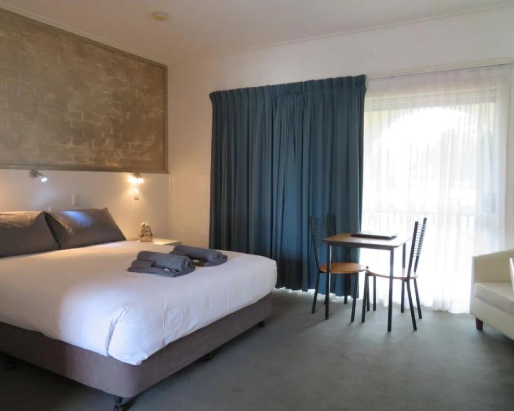 фото Bishops Lodge Narrandera