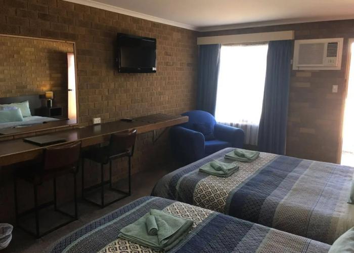 Camellia Motel