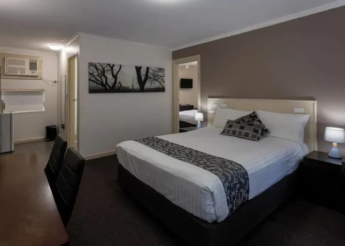 Fig Tree Motel