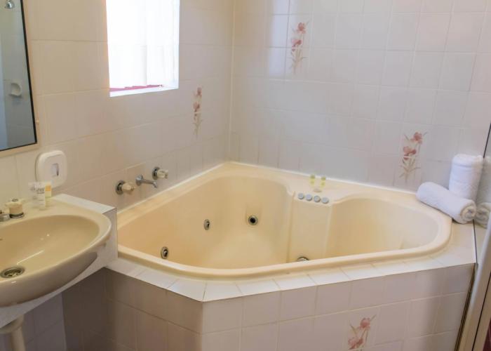 Narrandera Club Motor Inn