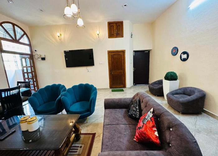 Giani Homestay