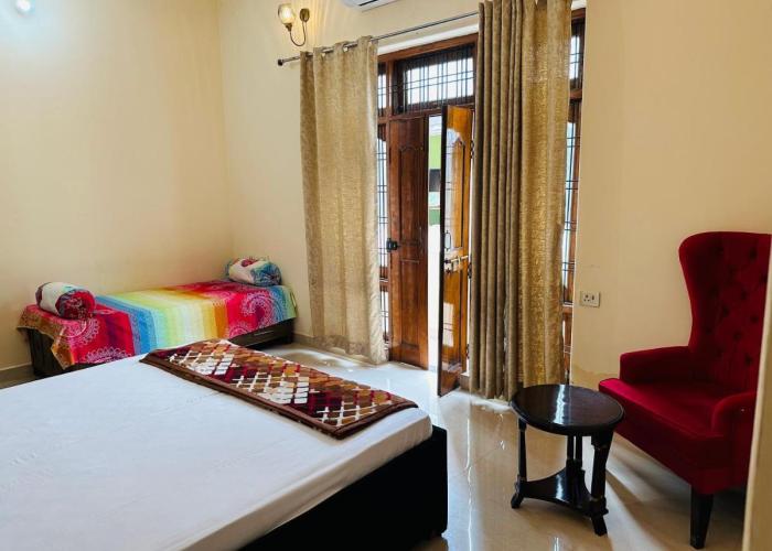 Giani Homestay