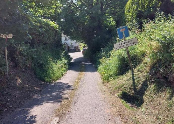 Tregarthen Cottage - tranquil totally self-contained room near Looe with EV point