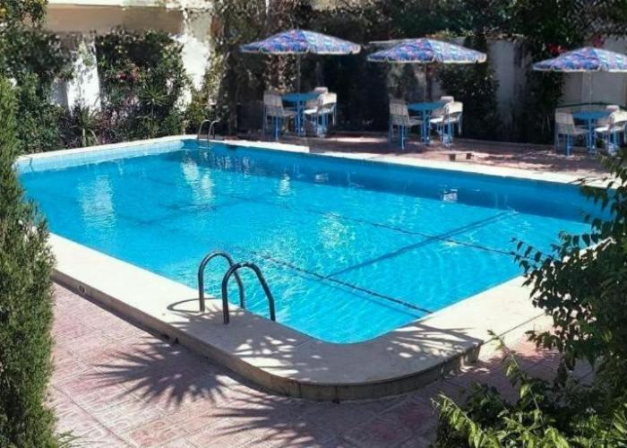 Blue holiday family summer villa - privé pool- AC- 5 bdr- 10 pax