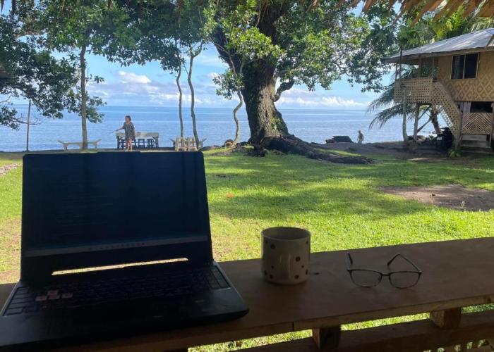 Borbon's Treehouse By the Sea