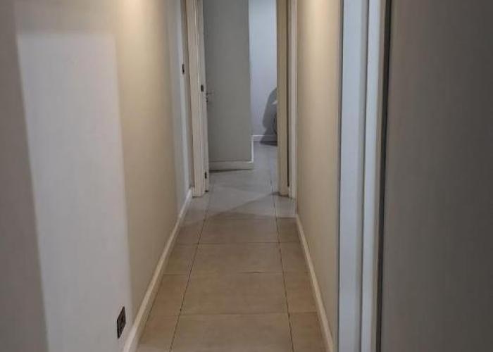 Luxury 2-bedroom apartment with shared pool 2 mins to Pereybere beach