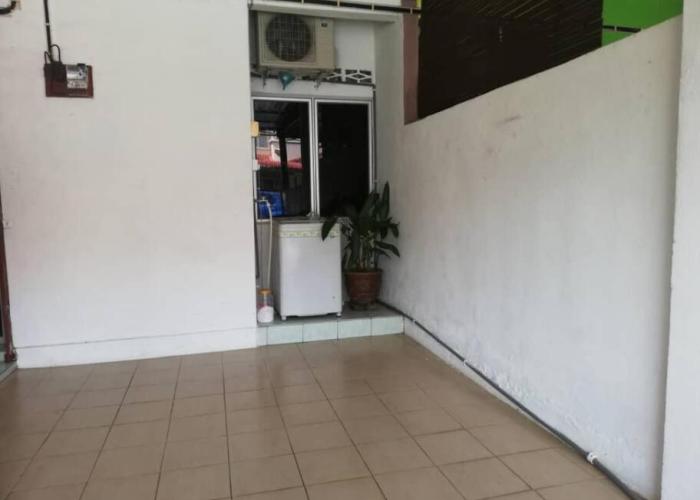 D'Haja 5 KLIA Sepang with Free Wi-Fi & 3 Airconds