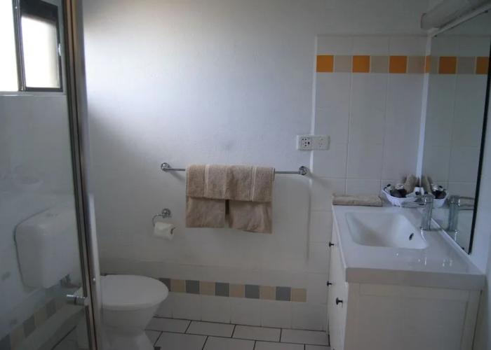 Airlie House Motor Inn