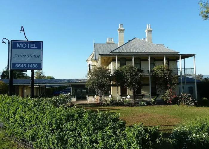 Airlie House Motor Inn